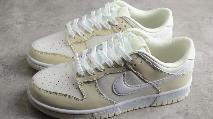 Dunk low coconut milk 5