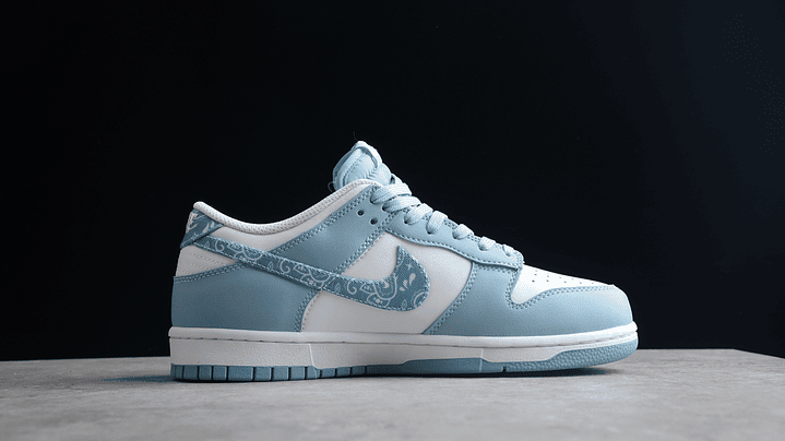 Dunk low blue paisley 2