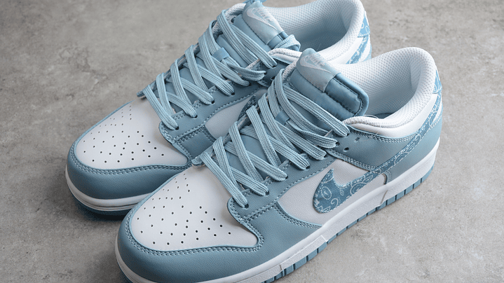 Dunk low blue paisley 5