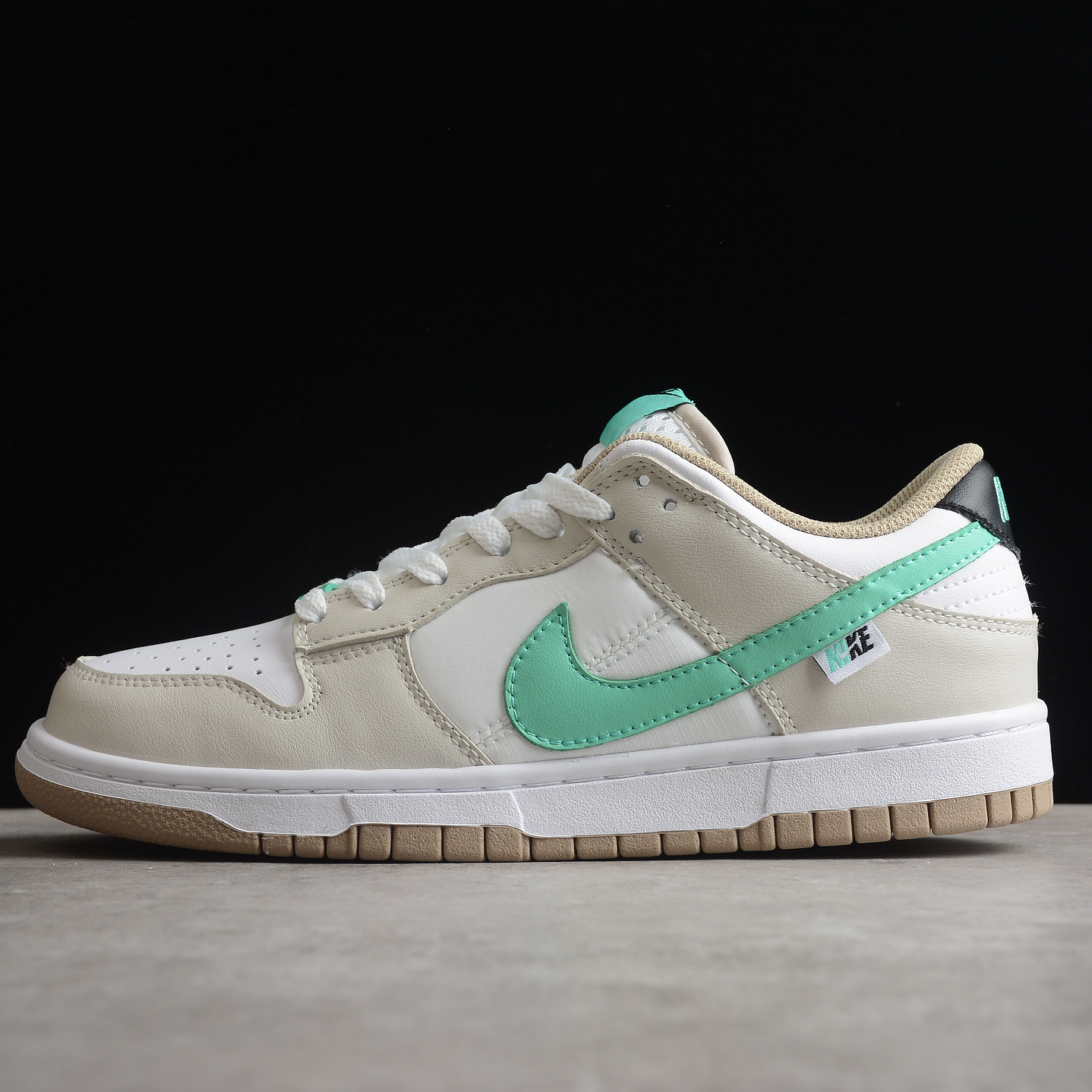 Dunk low split seam white tan mint 1