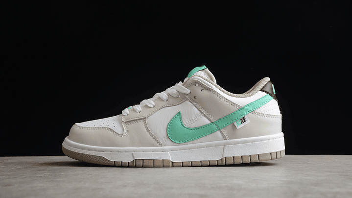 Dunk low split seam white tan mint 1