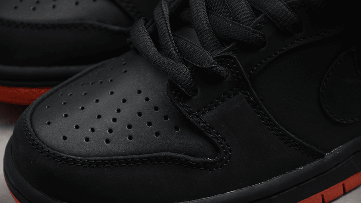 Dunk low SB trd qs black pigeon 6