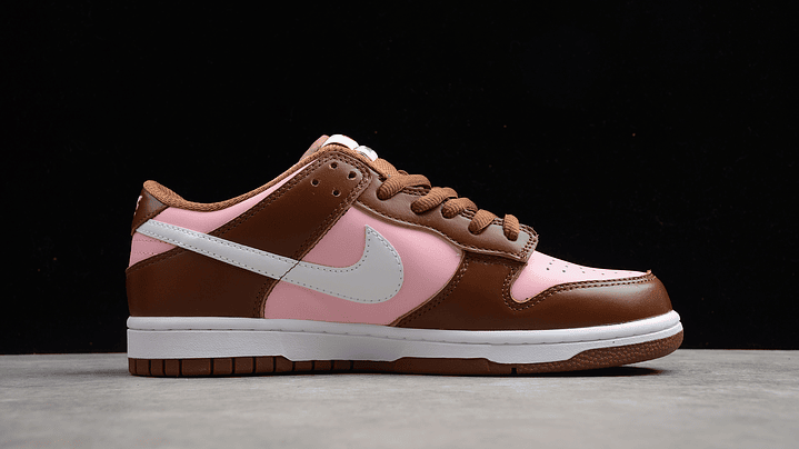 Dunk low SB stussy cherry 2