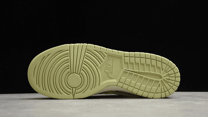 Dunk low community garden 3