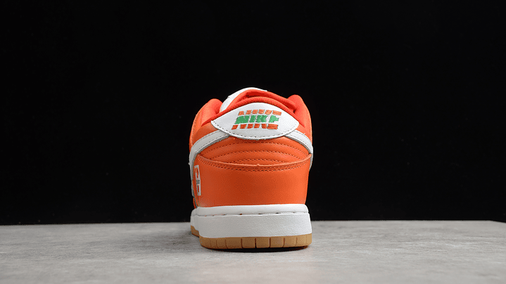 Dunk low 7 eleven 4