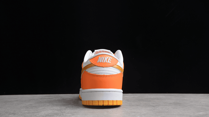 Dunk low university gold 4