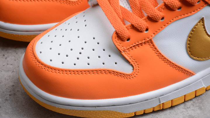 Dunk low university gold 6