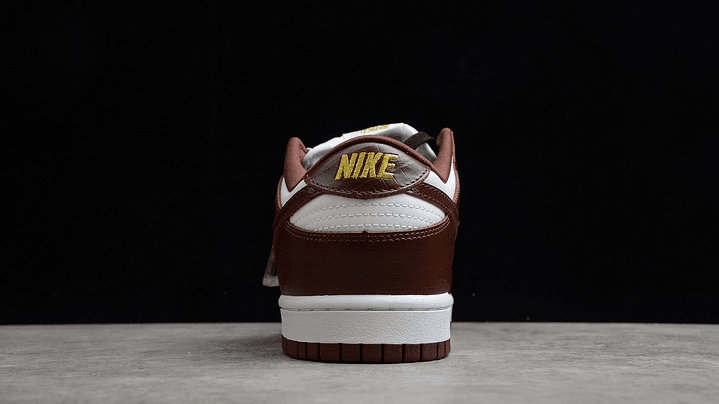 Dunk low supreme stars barkroot brown 4