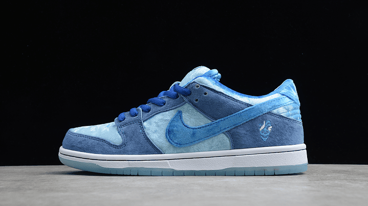 Dunk low strangelove blue 1