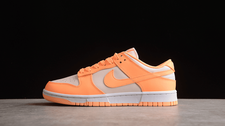 Dunk low peach cream 1