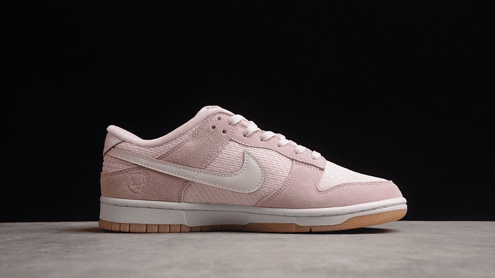 Dunk low teddy bear pink 2