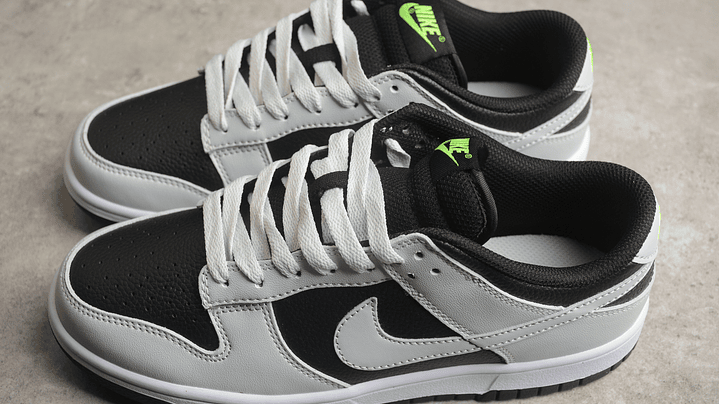 Dunk low reverse grey panda 5