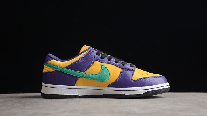 Dunk low lisa leslie 2