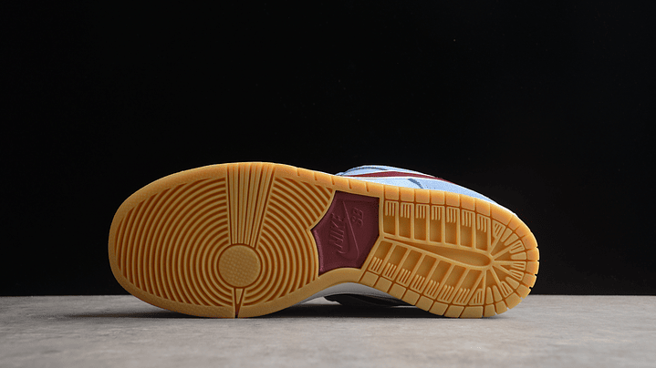 Dunk low sb valor blue team maroon 3