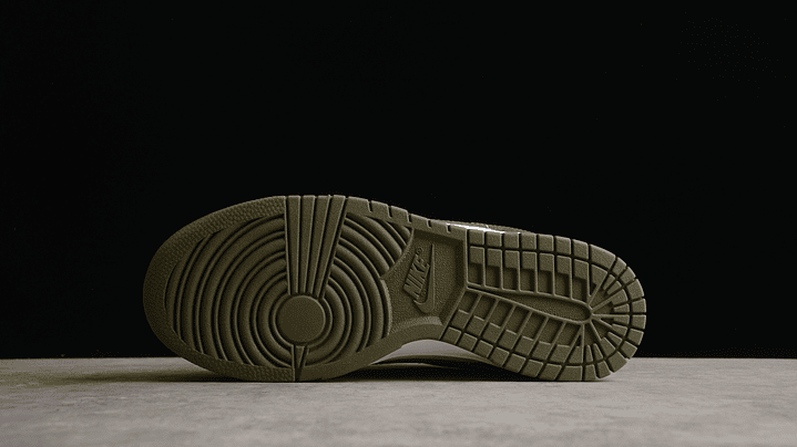 Dunk low Medium Olive 3