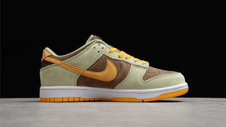 Dunk low dusty olive 2