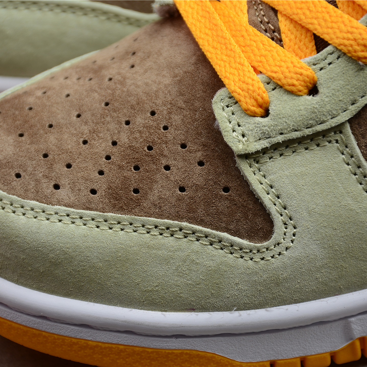 Dunk low dusty olive 6