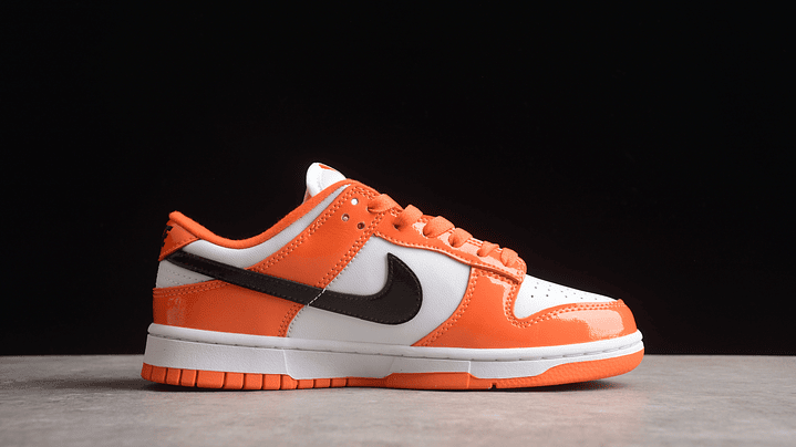 Dunk low patent hallowen 2
