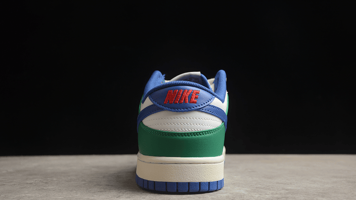 Dunk low gorge green 4