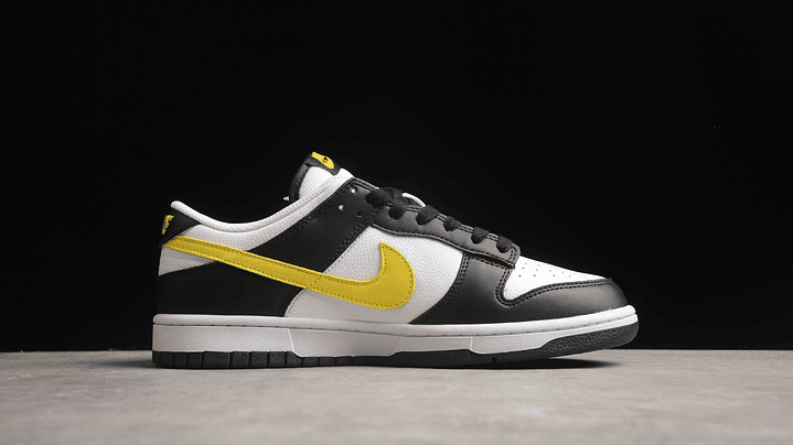 Dunk low black opti yellow 2