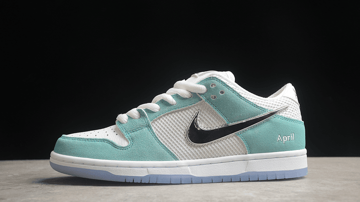 Dunk low sb april skateboards 1