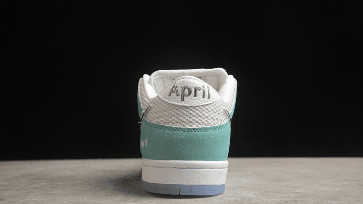 Dunk low sb april skateboards 4
