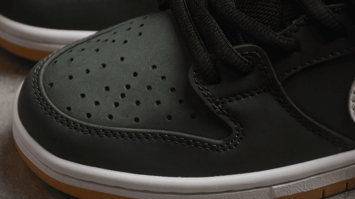 Dunk low sb black gum 6