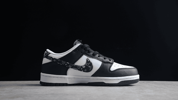 Dunk low black paisley 2