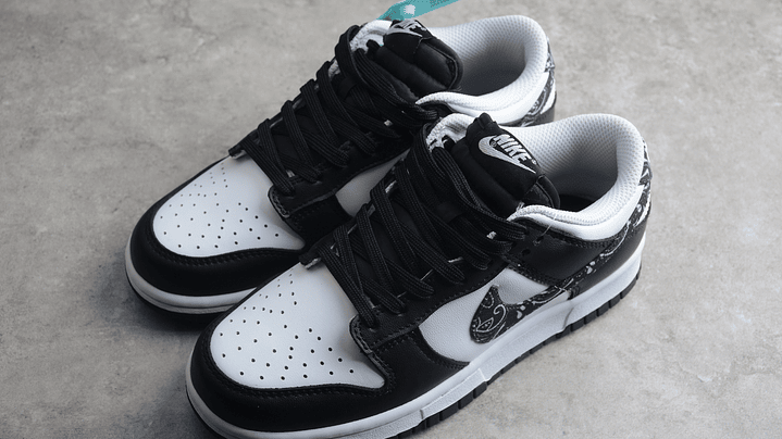 Dunk low black paisley 5