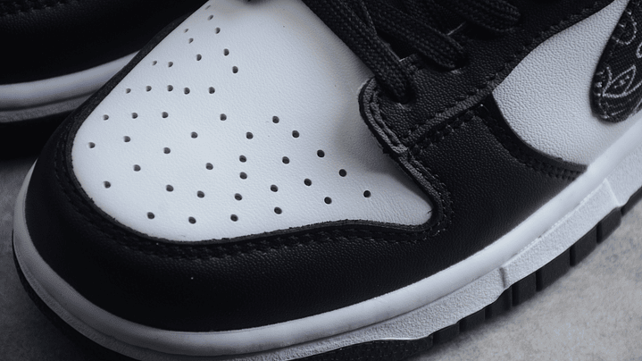 Dunk low black paisley 6