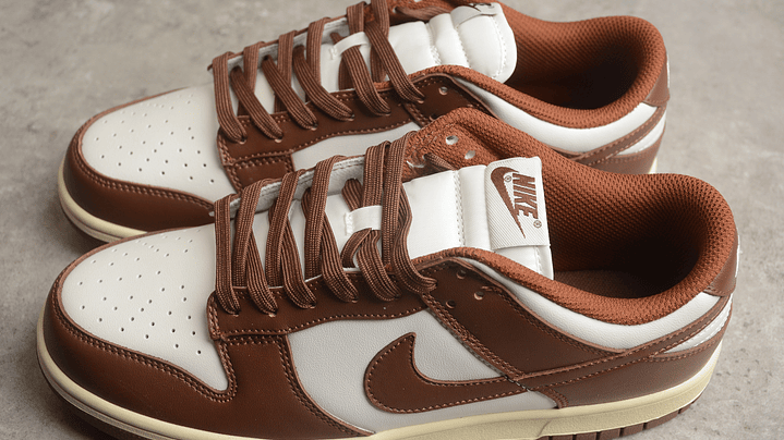 Dunk low black vintage brown 5