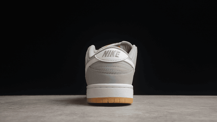 Dunk low sb pro orange label wolf grey 4