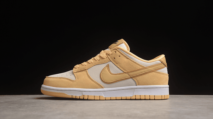 Dunk low celestial gold 1
