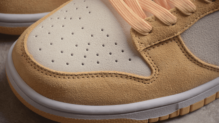 Dunk low celestial gold 6