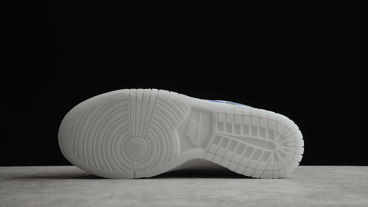 Dunk low pure platinum wolf grey 3