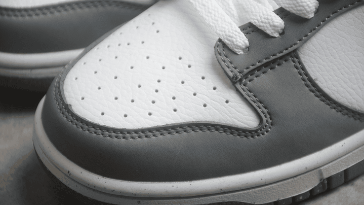 Dunk low next nature smoke grey light crimson 6