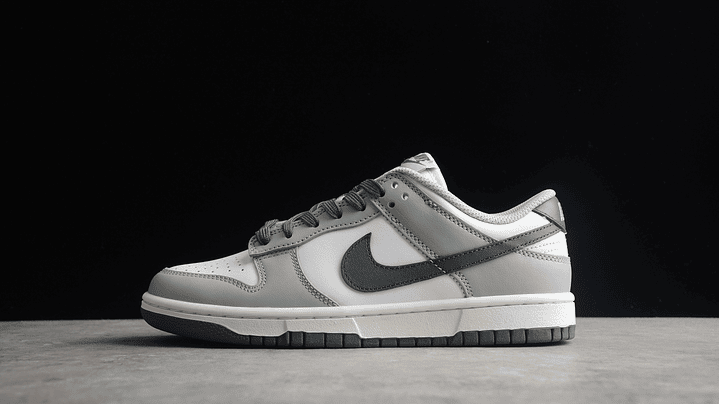 Dunk low light smoke grey 1