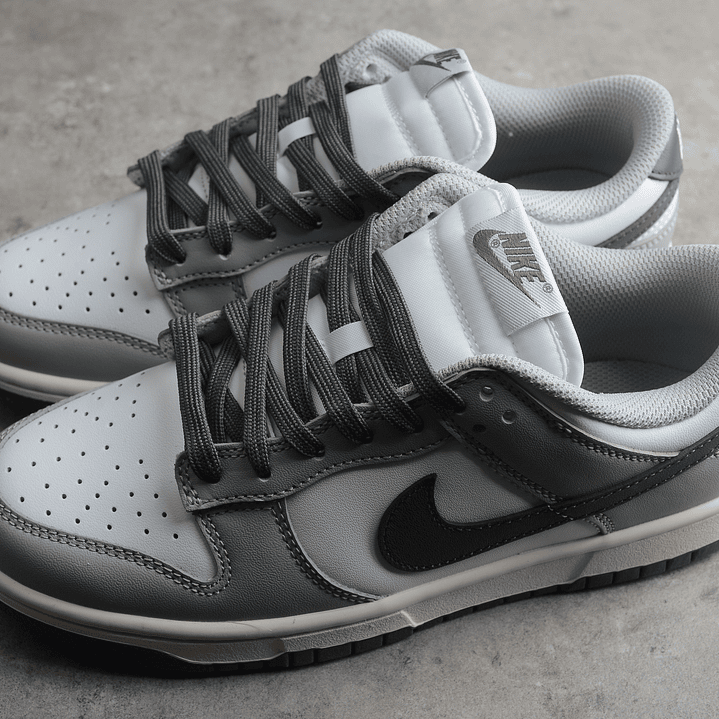 Dunk low light smoke grey 5