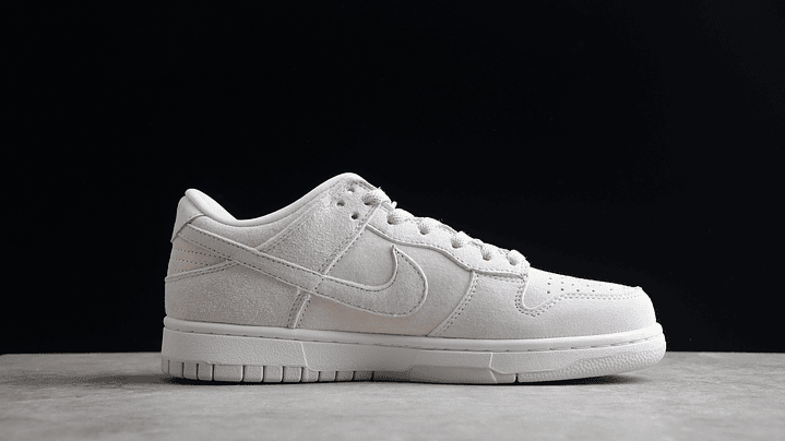 Dunk low premium vast grey 2