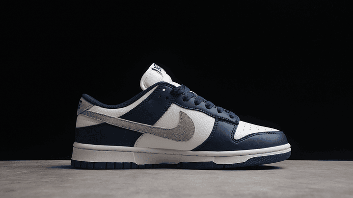 Dunk low navy smoke grey 2