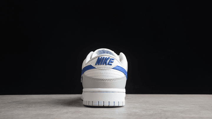 Dunk low hyper royal 4