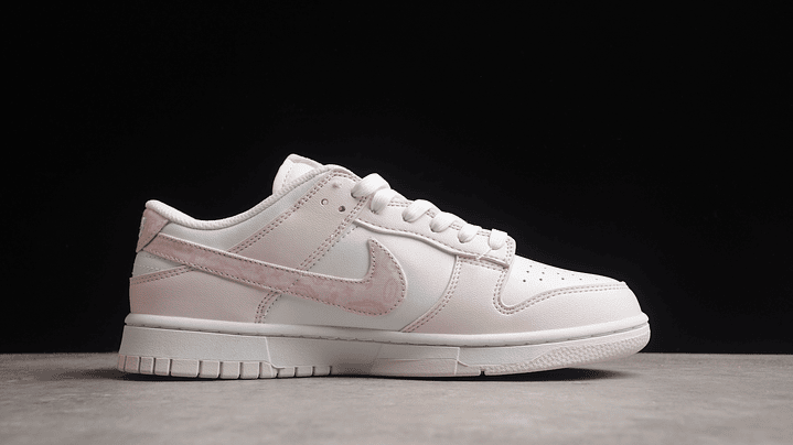 Dunk low soft pink 2