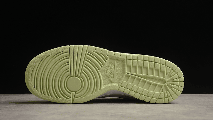 Dunk low lime ice 3