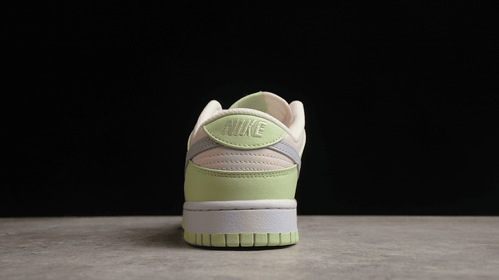 Dunk low lime ice 4