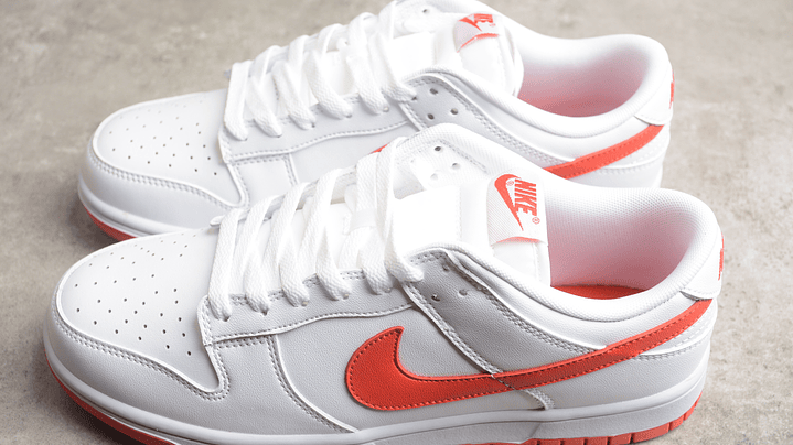 Dunk low white picante red 4