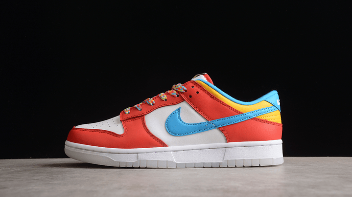 Dunk low Lebron james 1