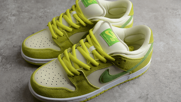 Dunk low green apple 5