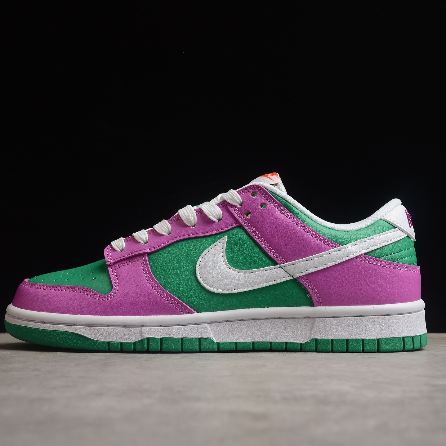 Dunk low reverse joker 1