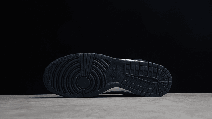 Dunk low georgetown 3