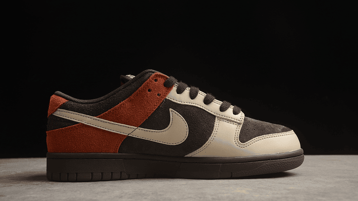 Dunk low red panda 2